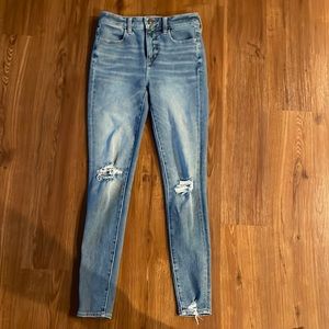 American Eagle High Rise Skinny Jean